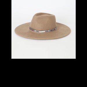 New! Noake boho native rancher